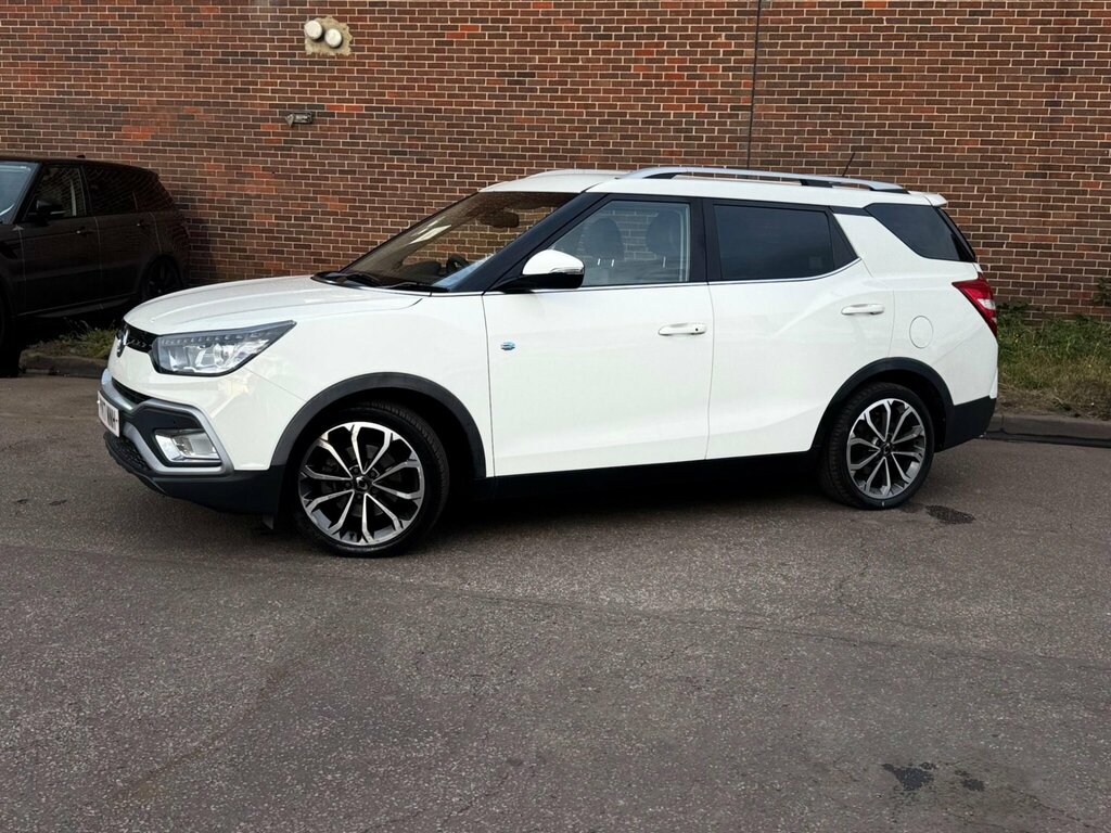 SsangYong Tivoli 1.6 E-xdi Elx Suv Euro 6 115 Ps Silver #13
