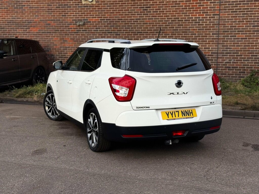 SsangYong Tivoli 1.6 E-xdi Elx Suv Euro 6 115 Ps Silver #12