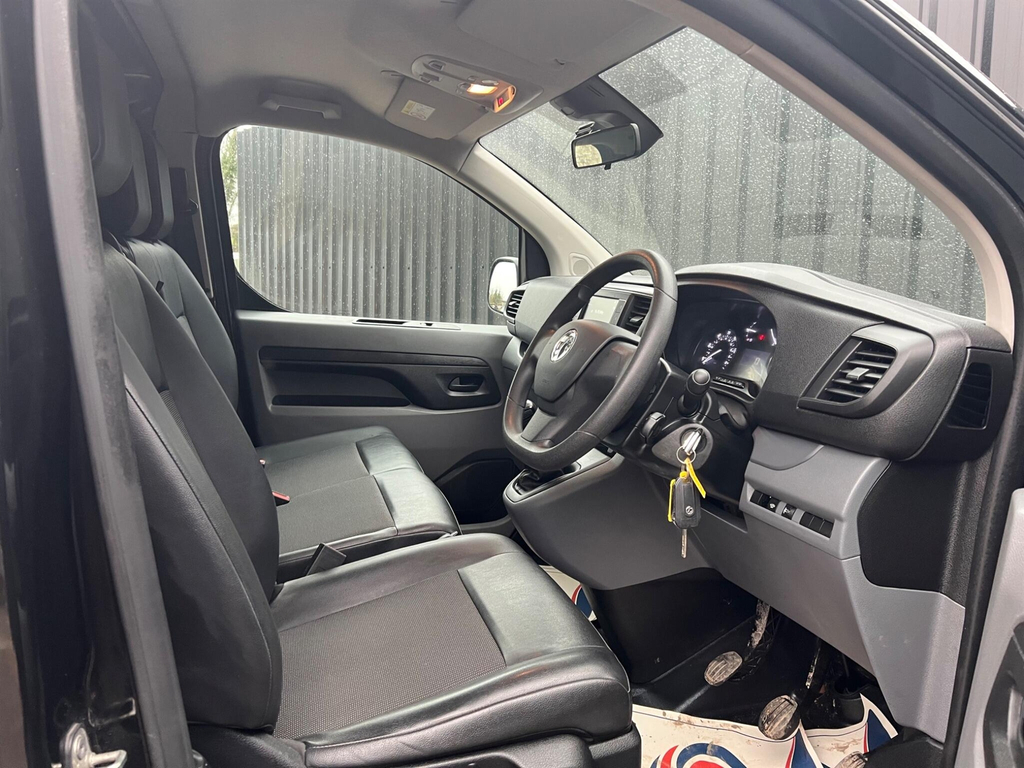 Vauxhall Vivaro 2.0 Turbo D 3100 Sportive L2 H1 Euro 6 Ss  #2