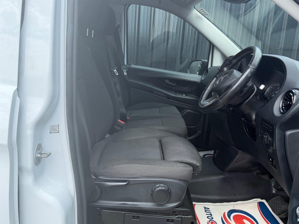 Mercedes-Benz Vito 114 Cdi Pro 9-Seater 9G-tronic Silver #28