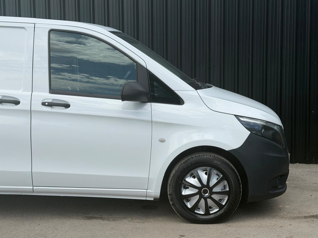 Mercedes-Benz Vito 114 Cdi Pro 9-Seater 9G-tronic Silver #15