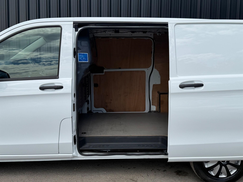 Mercedes-Benz Vito 114 Cdi Pro 9-Seater 9G-tronic Silver #27