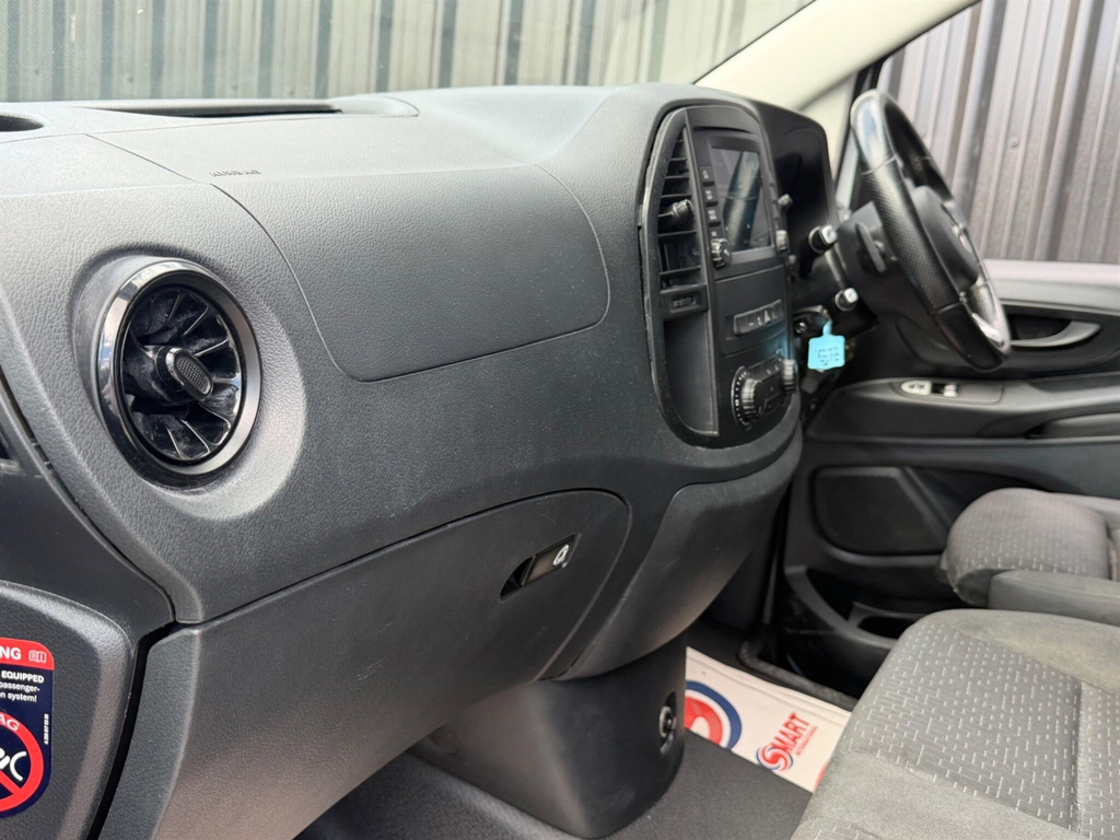 Mercedes-Benz Vito 114 Cdi Pro 9-Seater 9G-tronic Silver #12