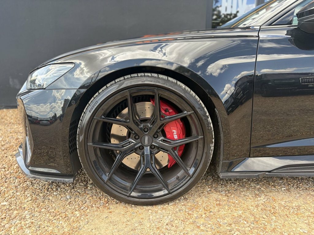 Audi RS6 Avant 4L Carbon Black Black #4