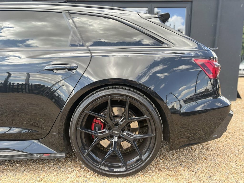 Audi RS6 Avant 4L Carbon Black Black #6