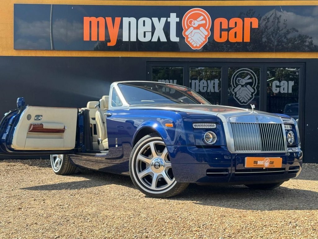 Rolls-Royce Phantom V12 Black #37