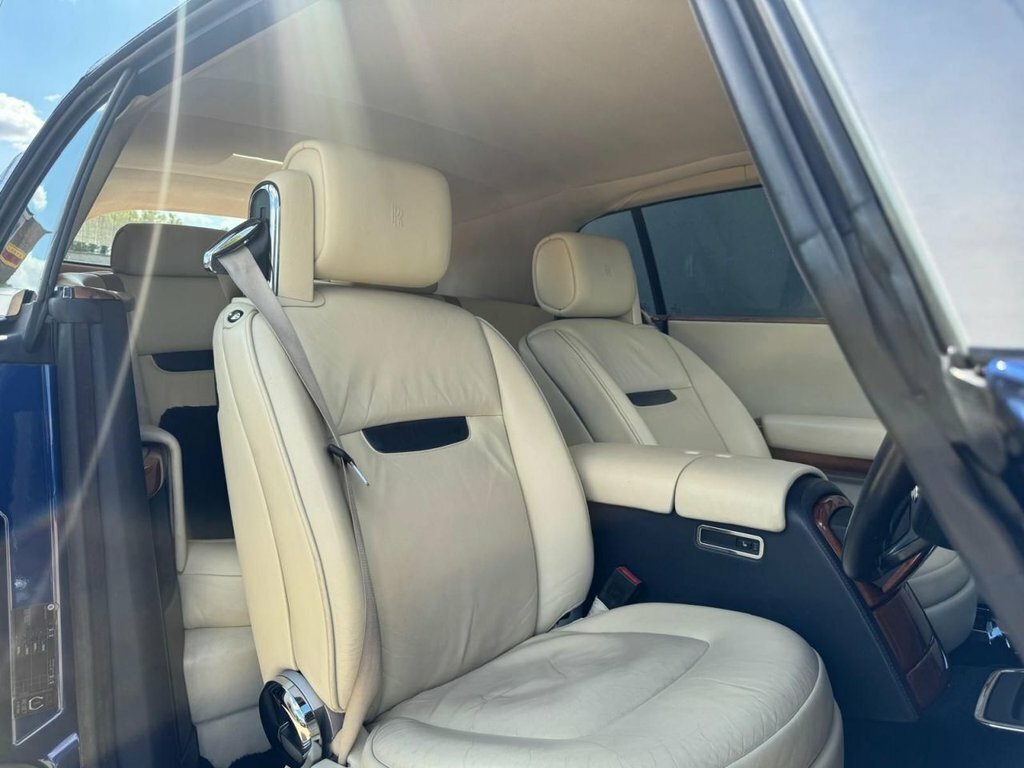 Rolls-Royce Phantom V12 Black #12