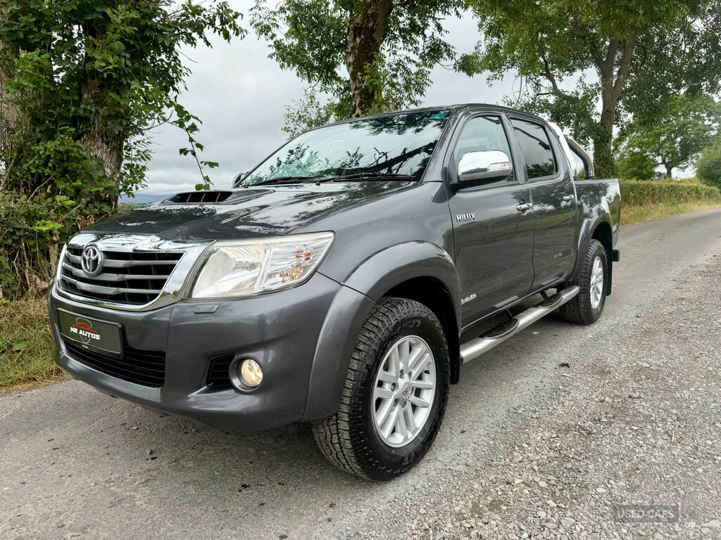 Toyota HILUX Invincible D Cab Pick Up 3.0 D-4d 4Wd 171 Grey