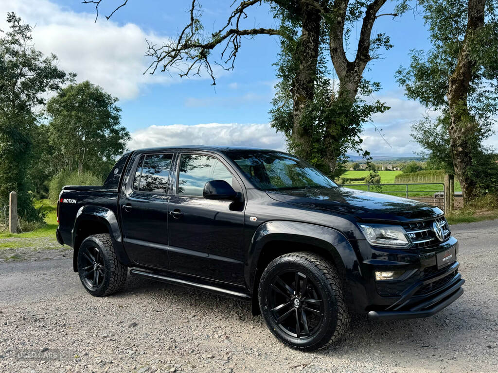 Volkswagen Amarok 3.0 Tdi 258 Bhp V6 Aventura Black Edition 4Motion Blue #8