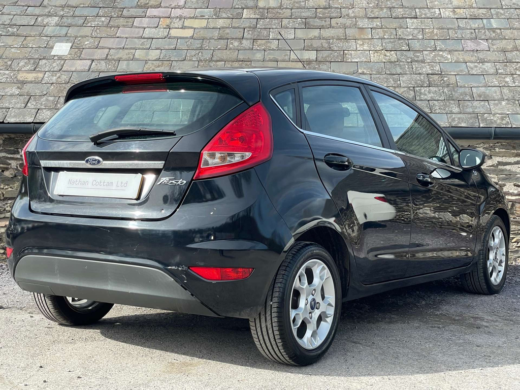 Ford Fiesta Zetec #5