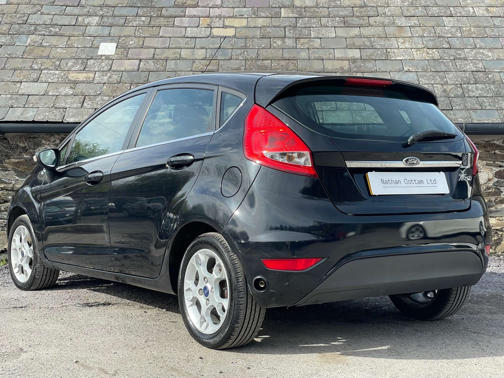 Ford Fiesta Zetec #4