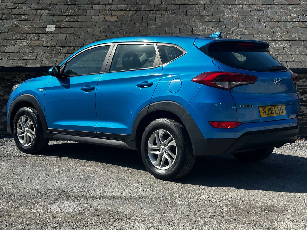 Hyundai Tucson S Blue Drive 2Wd Gdi  #2