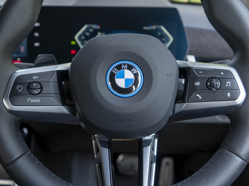 BMW iX2 Xd30 M-sport Coupe 230Kw 65Kwh - 2024 24 White #19