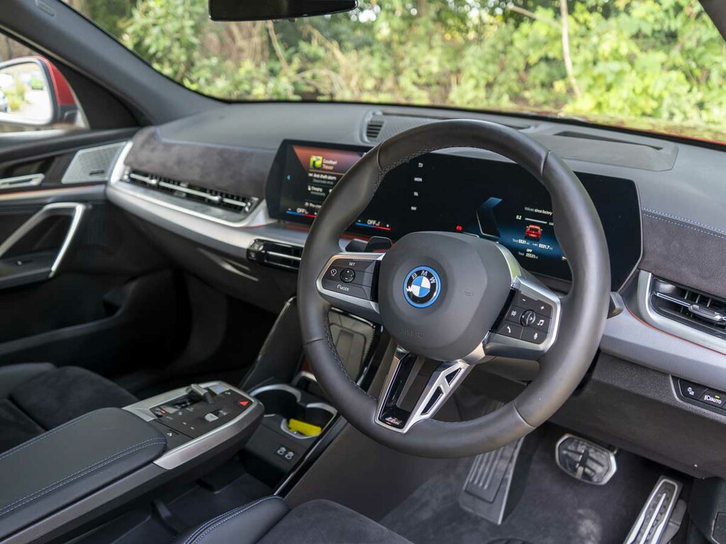 BMW iX2 Xd30 M-sport Coupe 230Kw 65Kwh - 2024 24 White #14