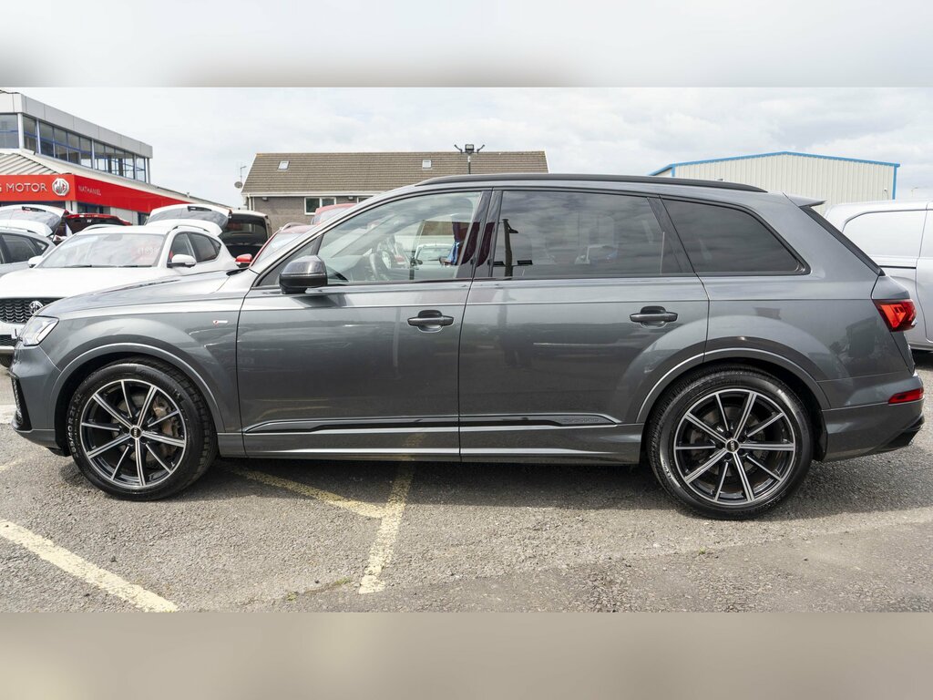 Audi Q7 Tdi Quattro S Line Black Edition  #4