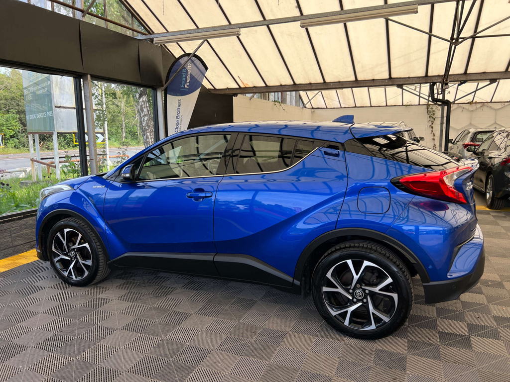 Toyota C-Hr C-hr Design Hev Cvt CT68UKA Blue #5