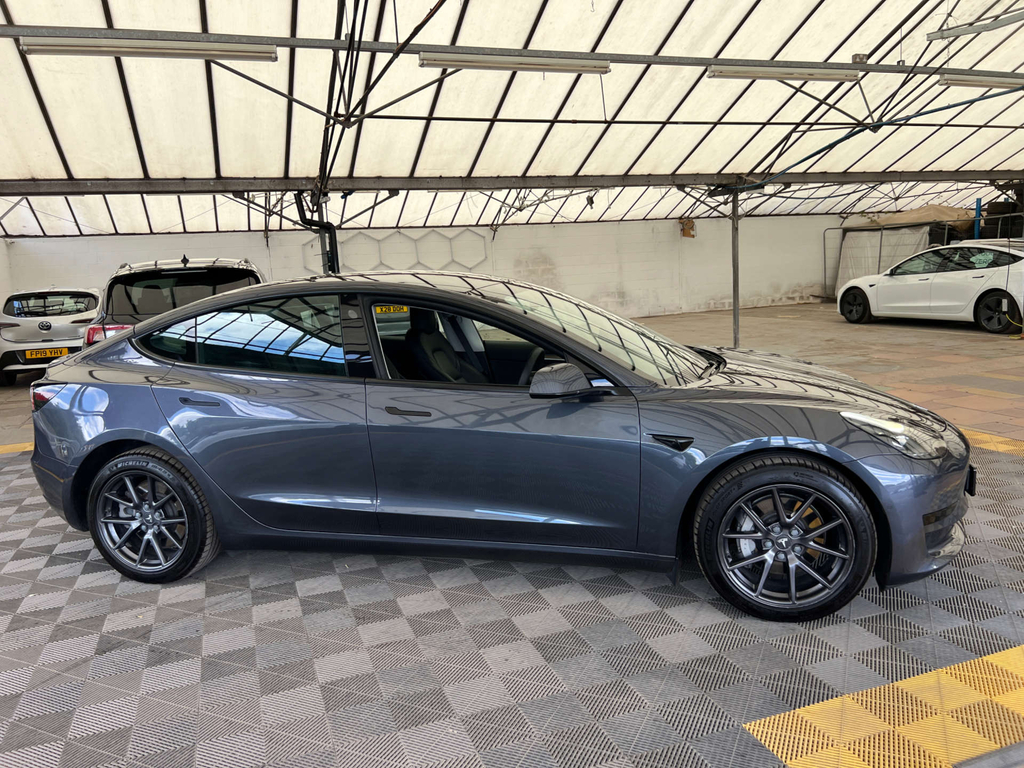 Tesla Model 3 Saloon LG71YJO Grey #2