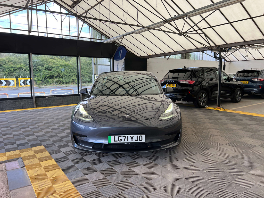 Tesla Model 3 Saloon LG71YJO Grey #3