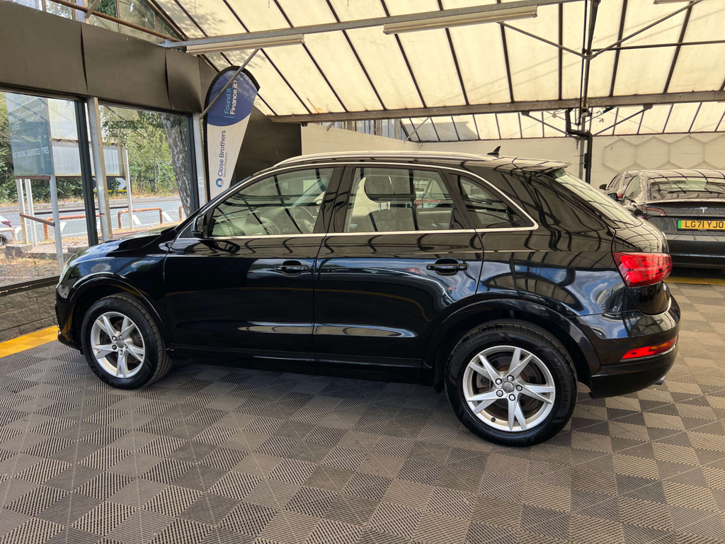 Audi Q3 Suv Black #5