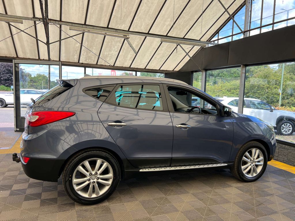 Hyundai Ix35 1.7 Crdi Premium Euro 5 Ss Black #7