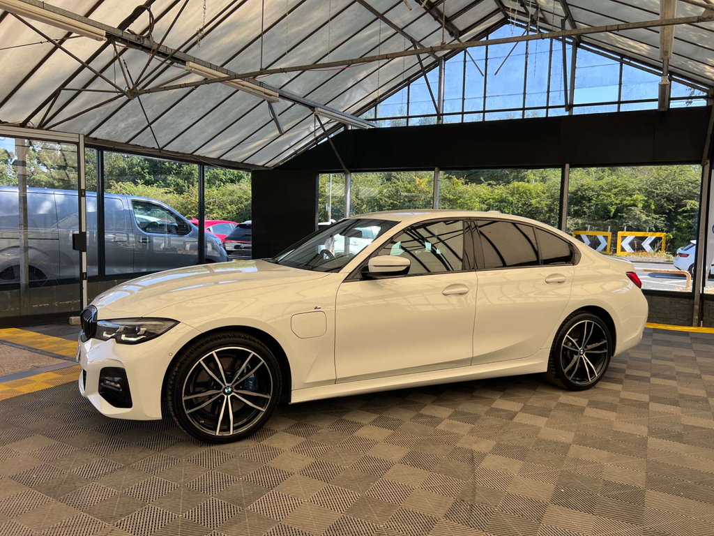 BMW 3 Series 330E M Sport White #3