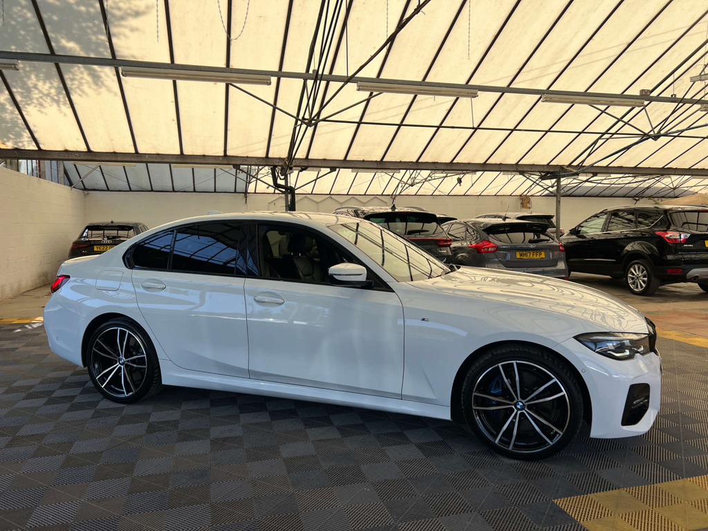 BMW 3 Series 330E M Sport White