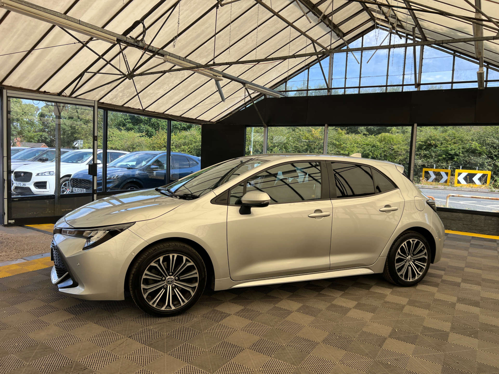 Toyota Corolla Design Silver #3