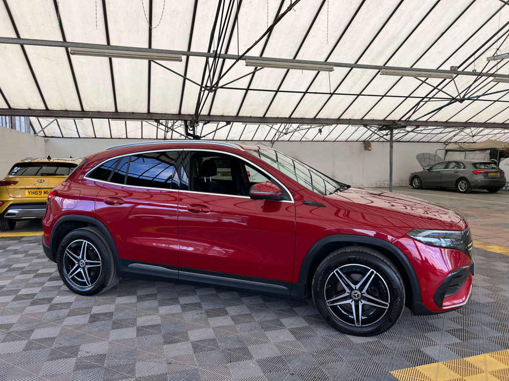 Mercedes-Benz EQA Suv Red