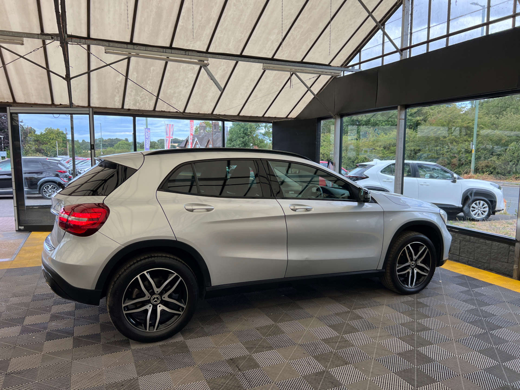 Mercedes-Benz GLA Class Suv Silver #5