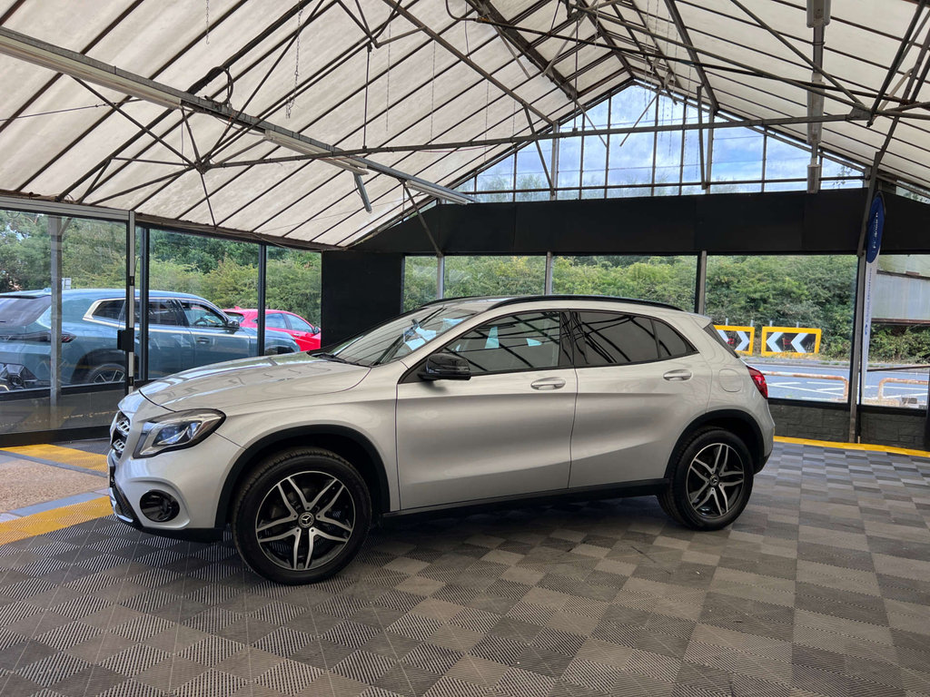 Mercedes-Benz GLA Class Suv Silver #2