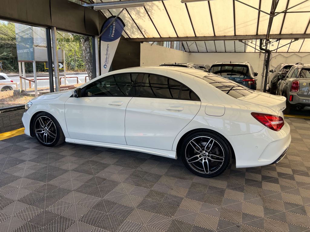 Mercedes-Benz CLA Class Cla 220 D Amg Line White #4