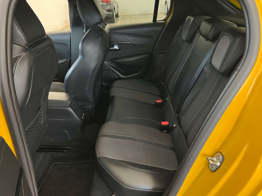 Peugeot 208 1.2 Puretech Allure Premium Hatchback M  #19
