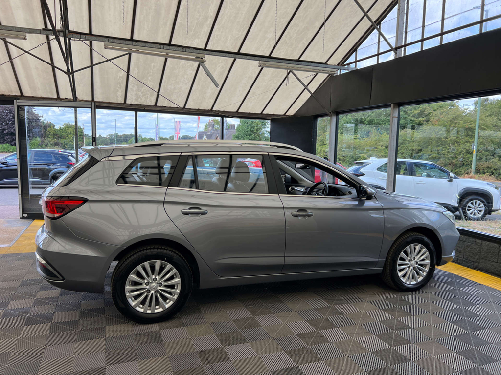 MG MG5 Estate Silver #6
