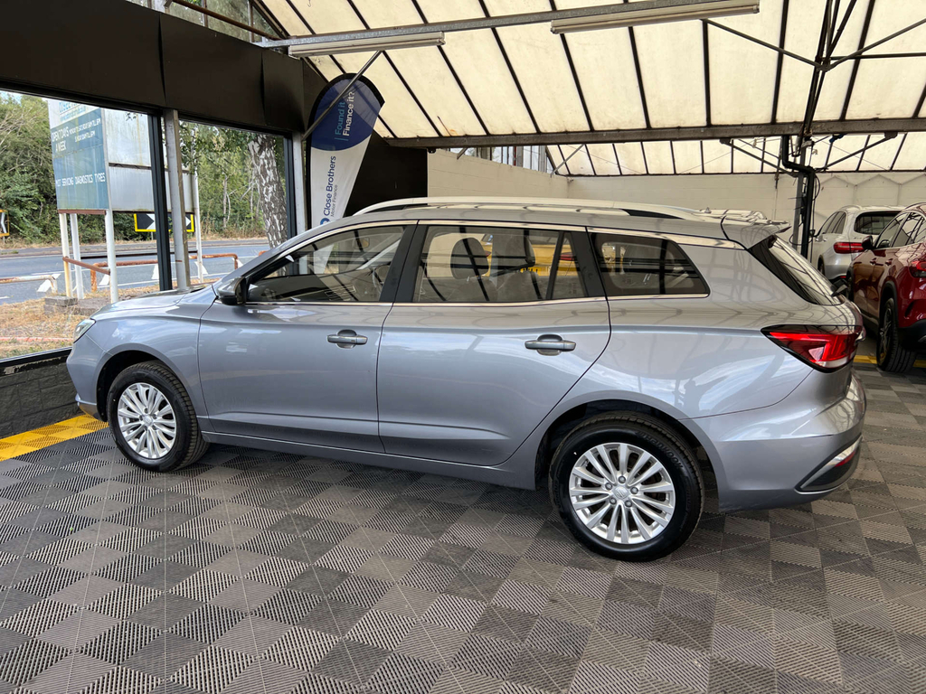 MG MG5 Estate Silver #4
