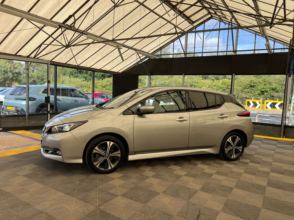 Nissan Leaf Leaf Tekna Silver #2