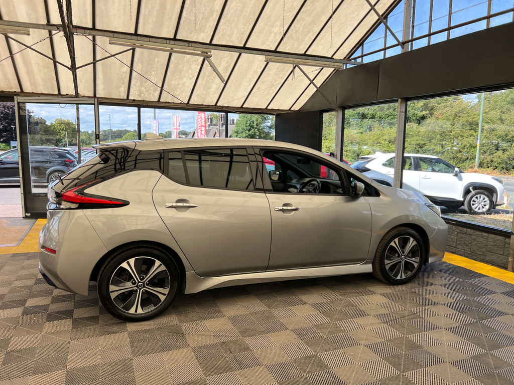 Nissan Leaf Leaf Tekna Silver #4