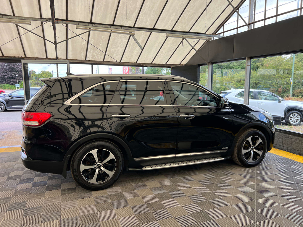 Kia Sorento Suv Black #5