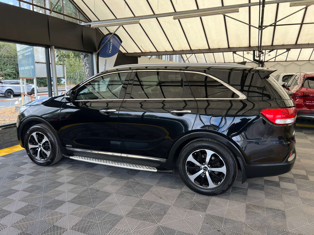 Kia Sorento Suv Black #4