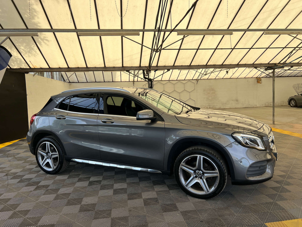 Mercedes-Benz GLA Class Gla 180 Amg Line Edition Grey