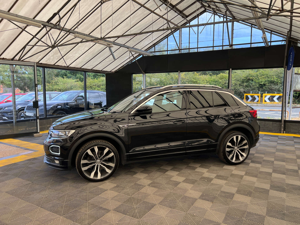 Volkswagen T-Roc Suv Black #3