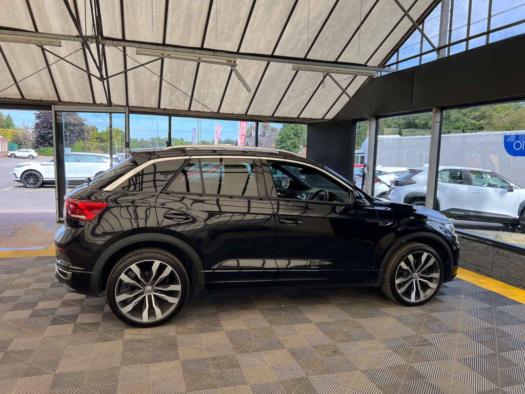 Volkswagen T-Roc Suv Black #5