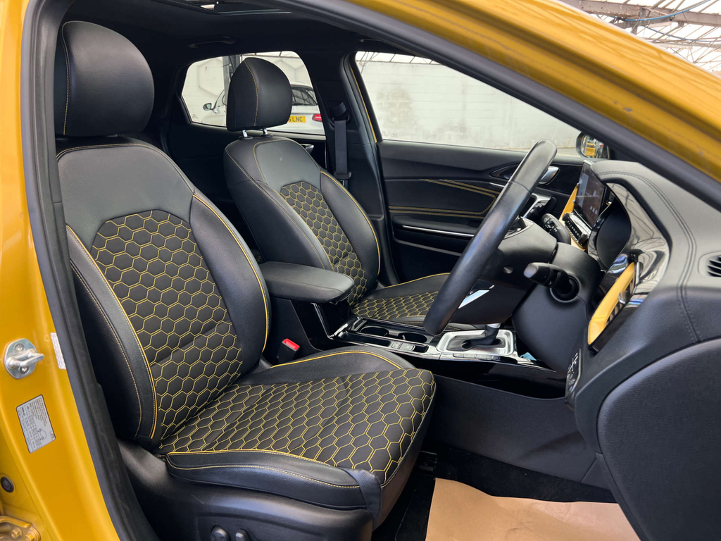 Kia Xceed Suv Yellow #6