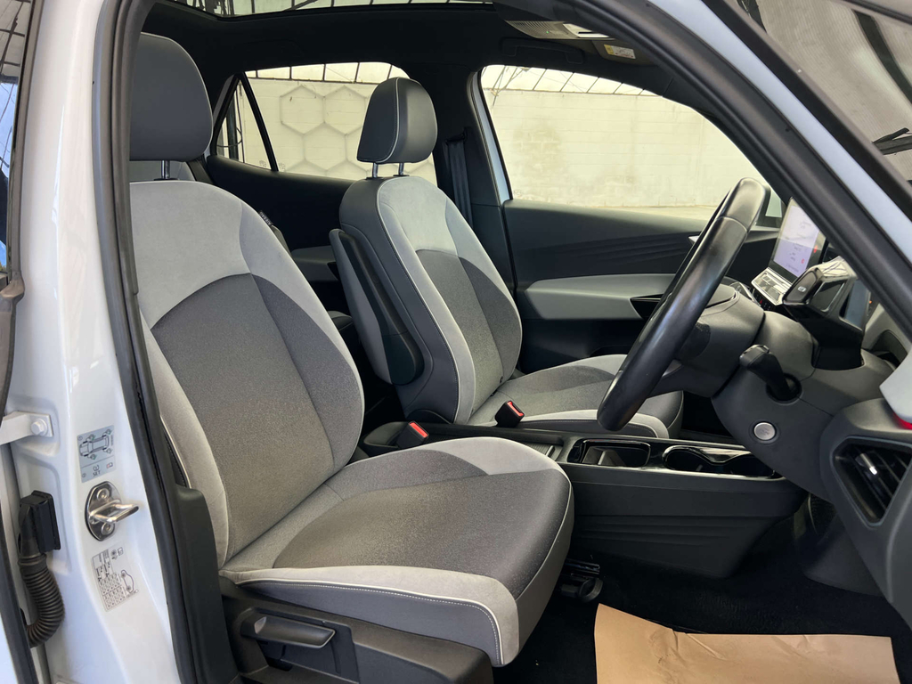 Volkswagen ID.3 Hatchback White #6