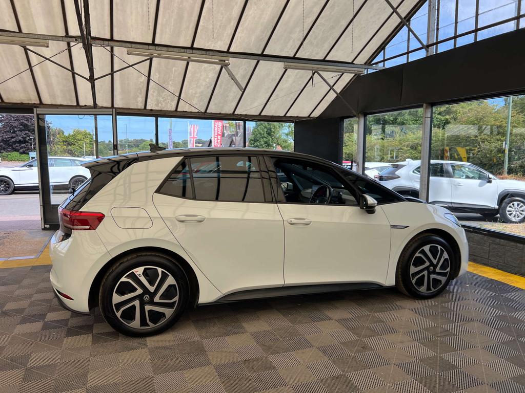 Volkswagen ID.3 Hatchback White #5
