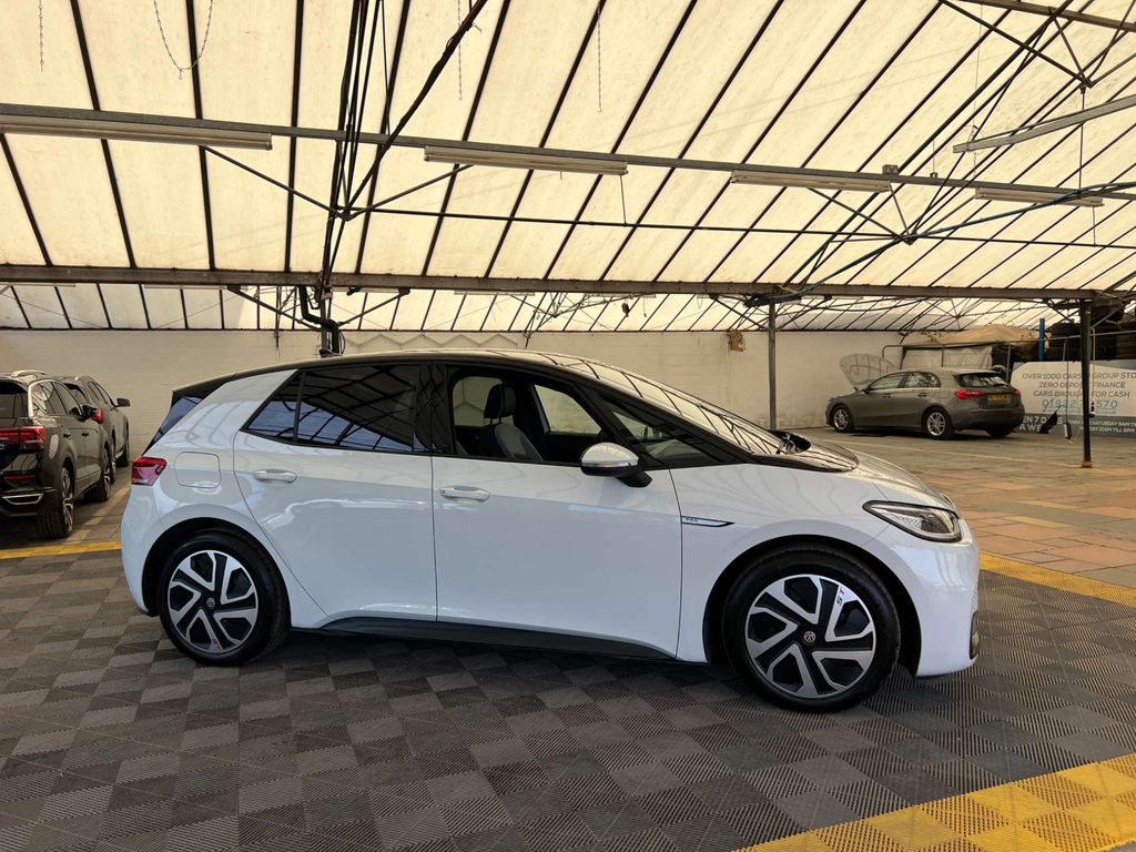 Volkswagen ID.3 Hatchback White