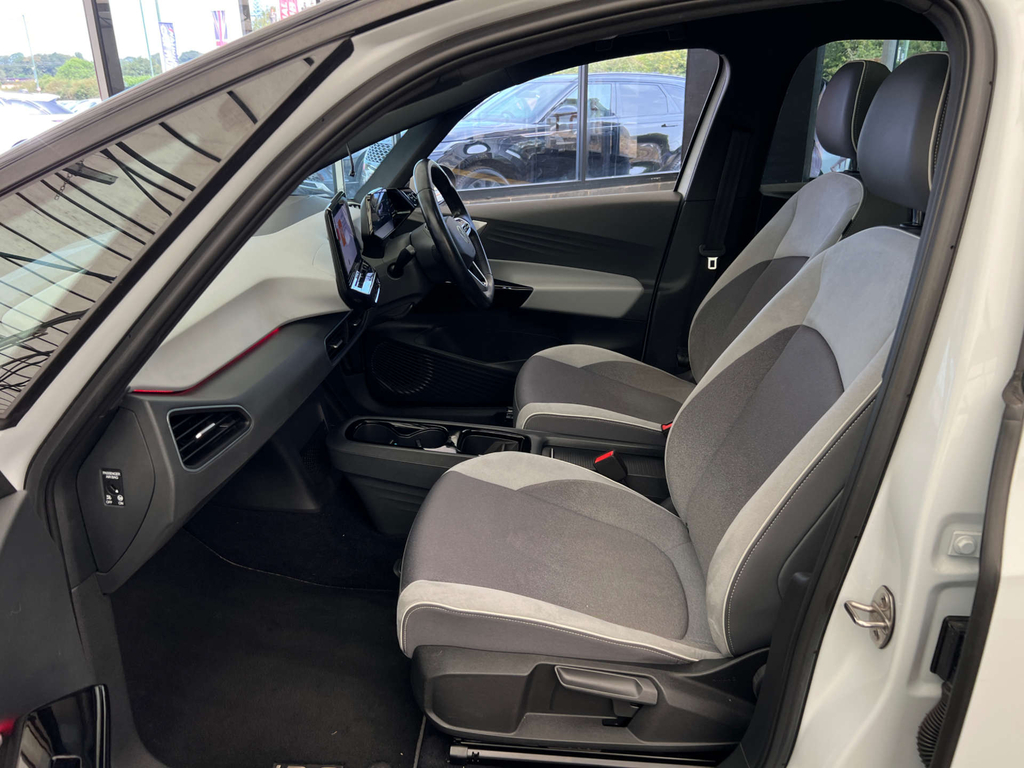 Volkswagen ID.3 150Kw Family Pro Performance 58Kwh White #17