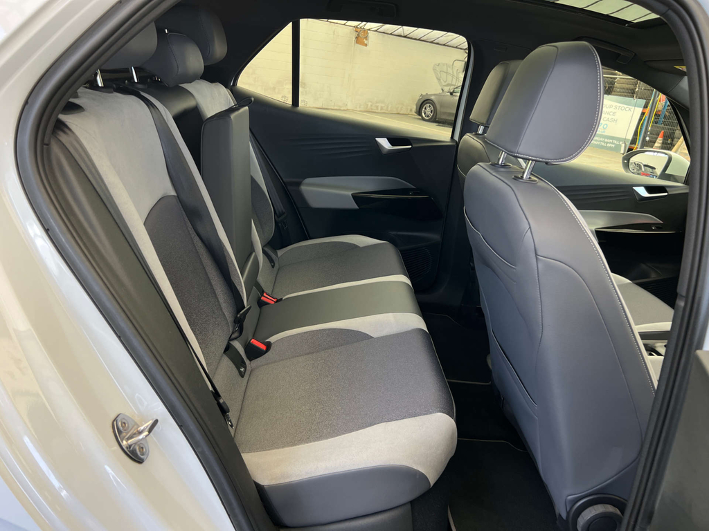 Volkswagen ID.3 150Kw Family Pro Performance 58Kwh White #18
