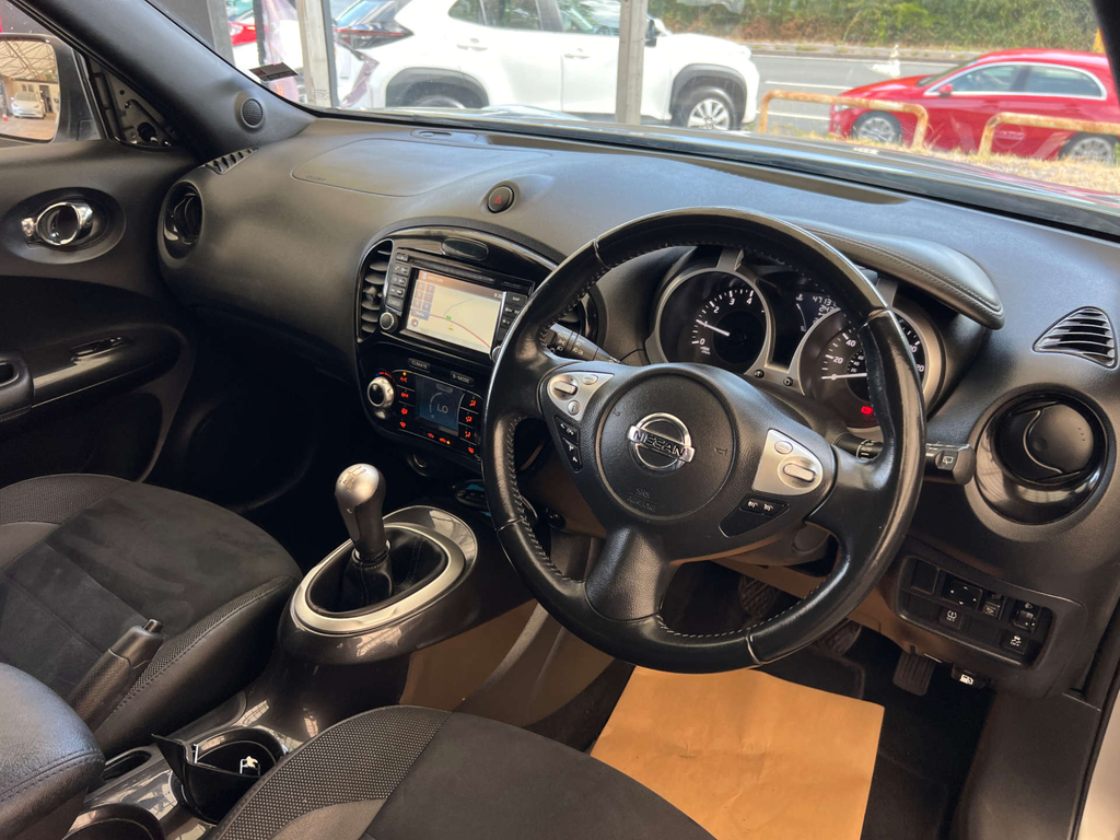 Nissan Juke Juke Bose Personal Edition Silver #5