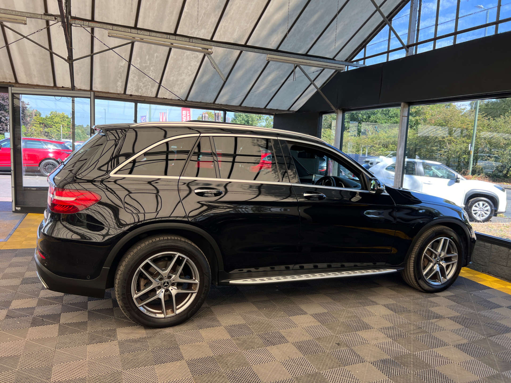 Mercedes-Benz GLC Class Glc 220 D 4Matic Amg Line Premium Black #5