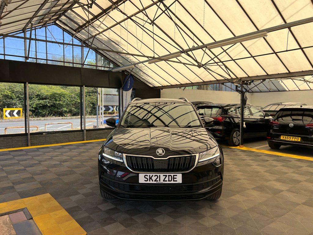 Skoda Karoq Suv Black #2